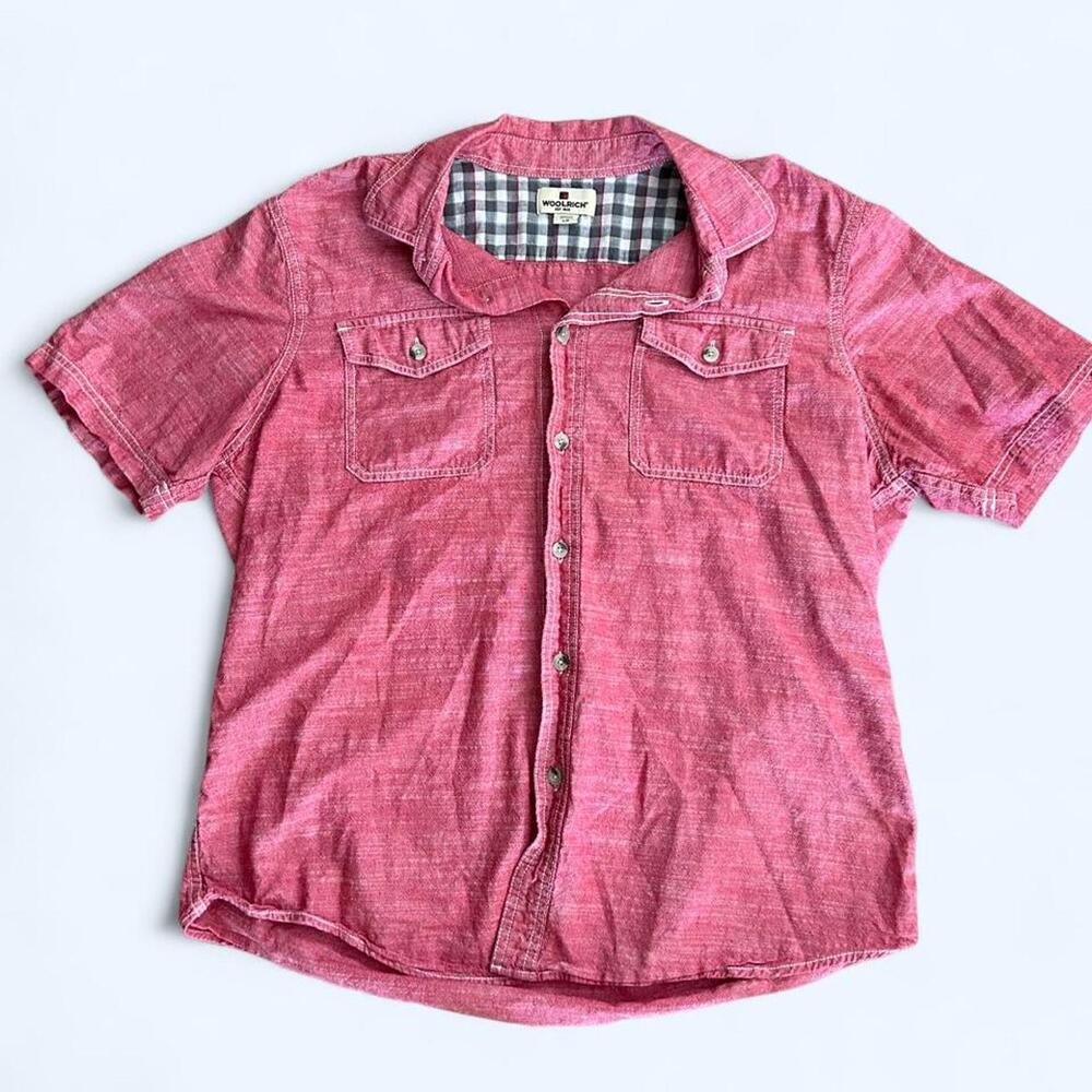 Men’s Woolrich red plaid button up shirt in a L